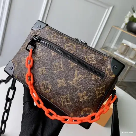 Rep ladies VUITTON SOFT LOUIS TRUNK MINI 0520